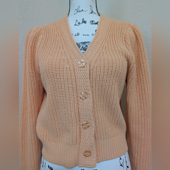 EUC•Jessica Simpson Peach Button-Up V-Neck Cropped Cardigan W/Extra Button•Small - Picture 10 of 11